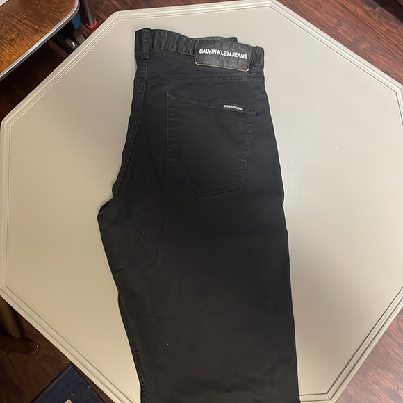 Calvin Klein Jeans - Picture 2 of 4